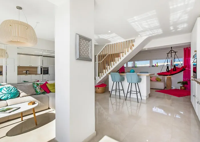 Happy Coral Port Nature *